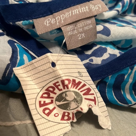 Seashore coverup . - Picture 5 of 5